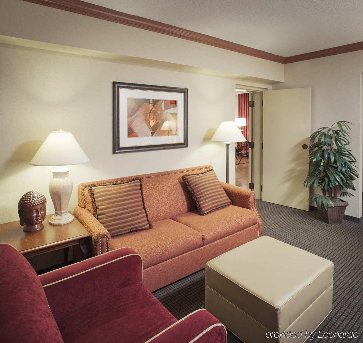 Embassy Suites By Hilton Columbia Greystone Room photo